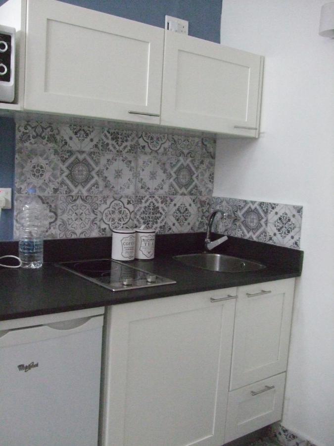 Door Eight Apartment Il Furjana Bagian luar foto