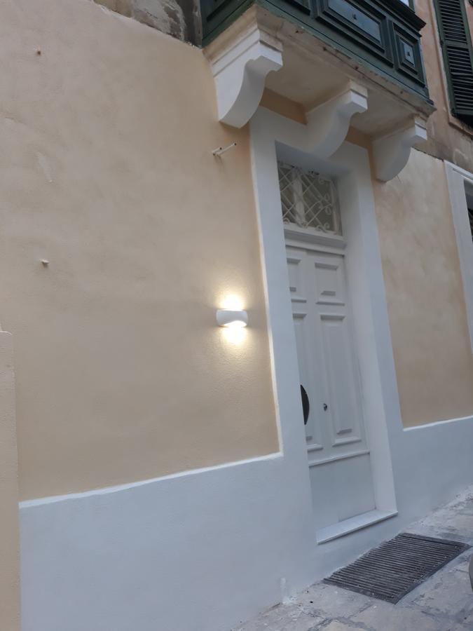 Door Eight Apartment Il Furjana Bagian luar foto
